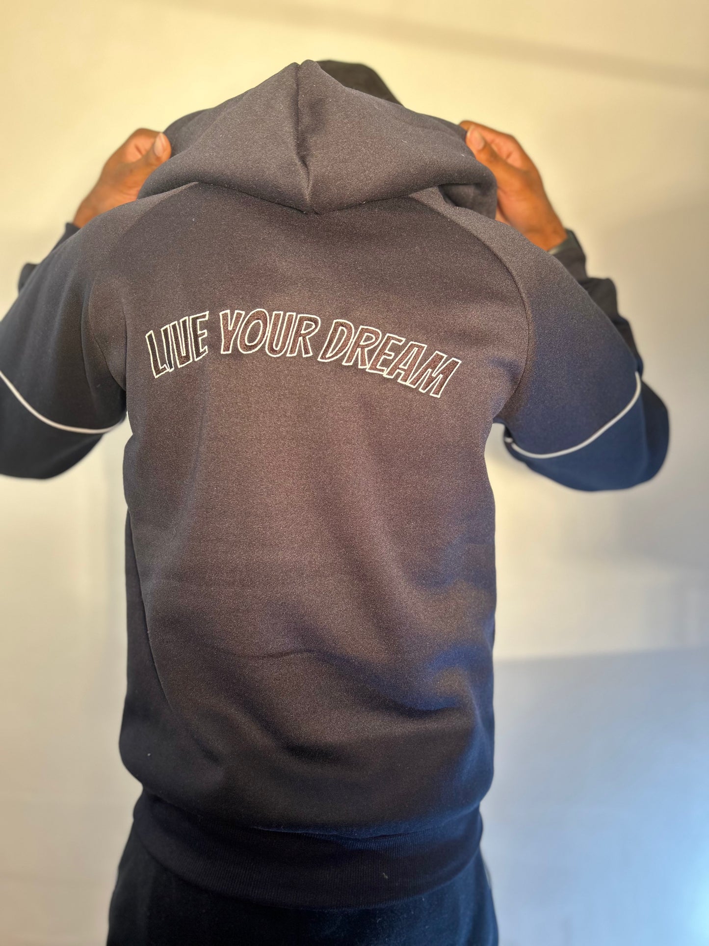 DE- Live Your Dream Tracksuit